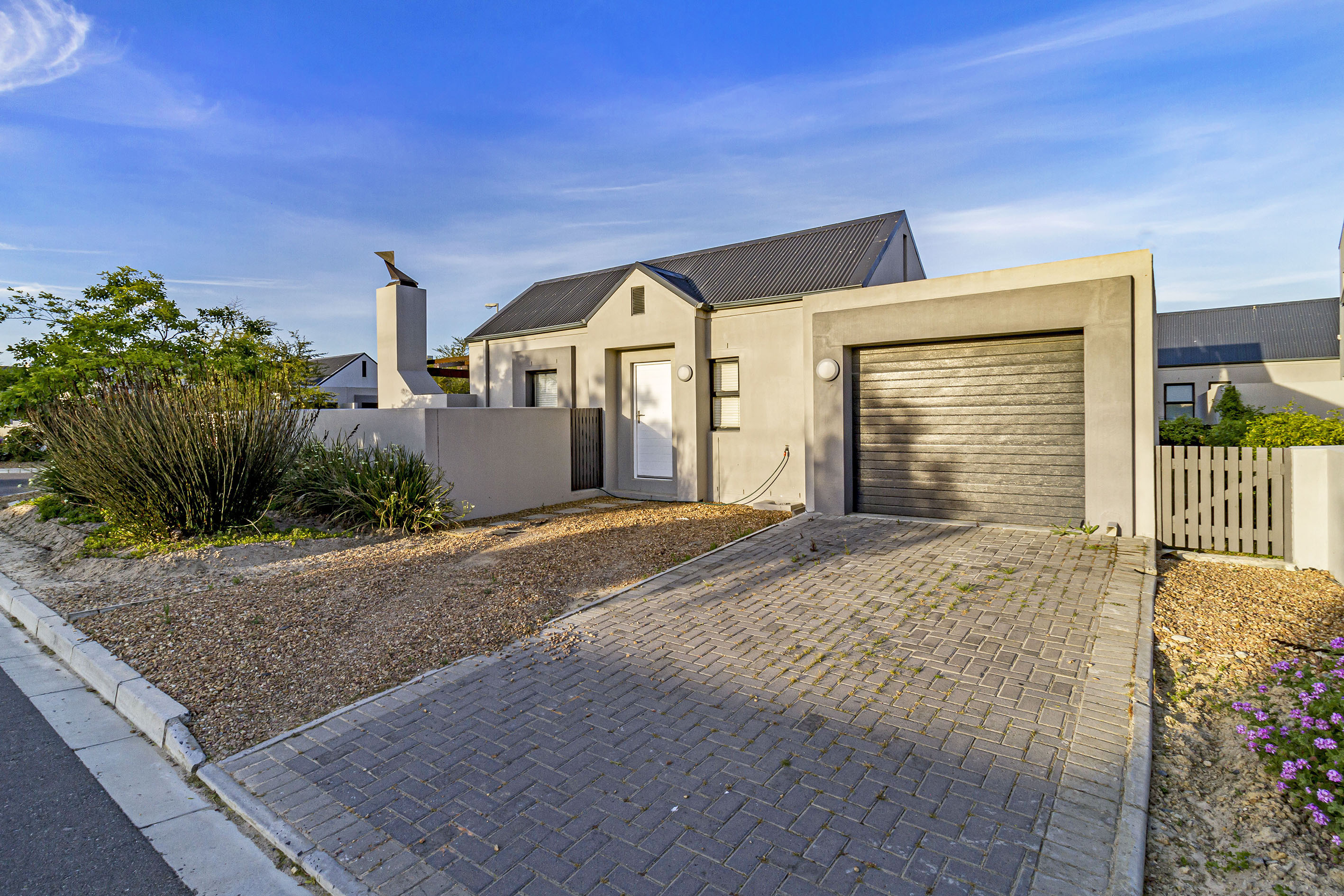 2 Bedroom Property for Sale in Aan de Wijnlanden Western Cape